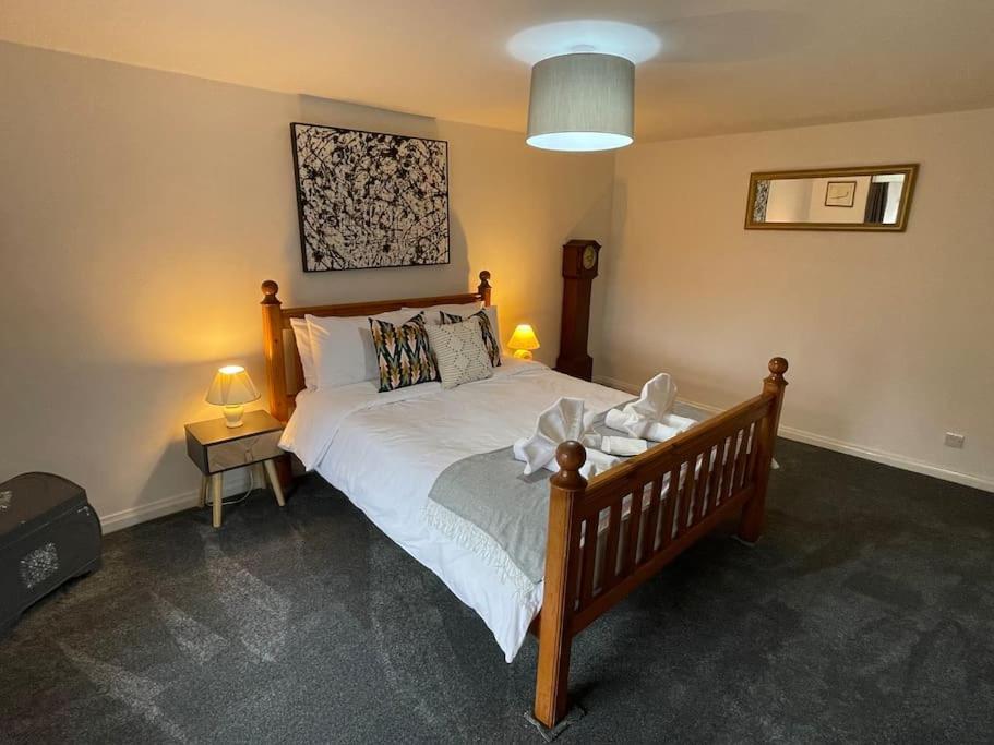 Holiday home Stunning With Log Burner *