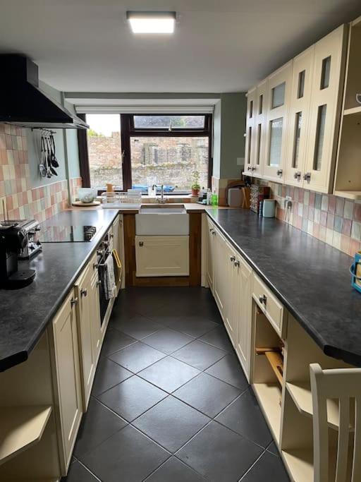 Stunning With Log Burner *