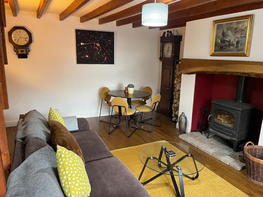 Stunning With Log Burner *